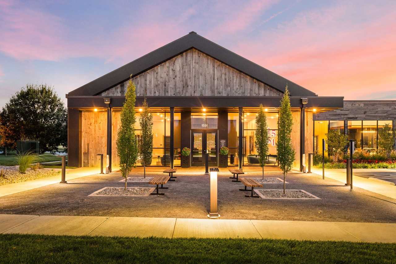 FIFTEEN51 Apartments of Lexington - Photo 2 of 32