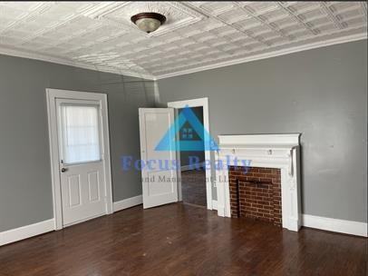 301 Madison Avenue - Photo 2 of 10