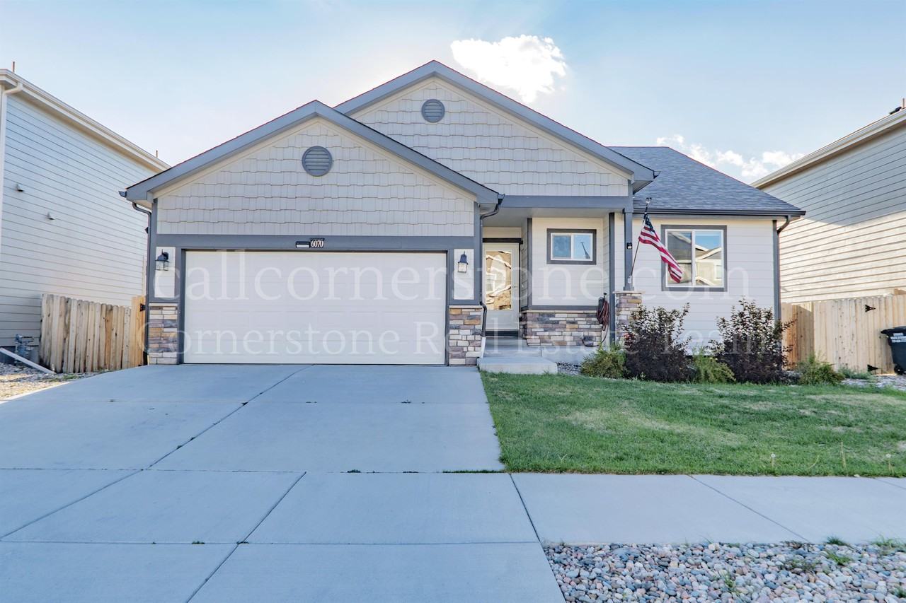 6070 Jorie Rd #1 - Photo 4 of 38