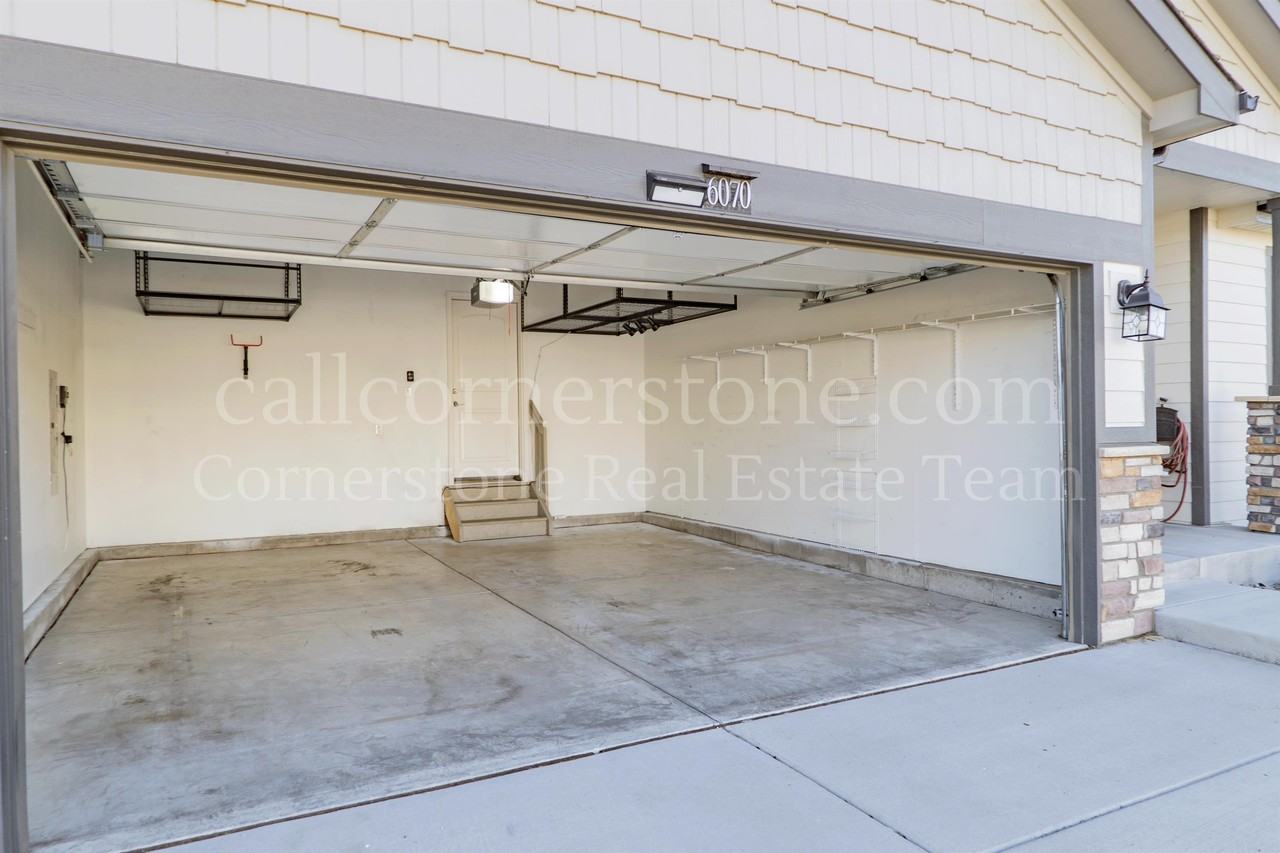 6070 Jorie Rd #1 - Photo 5 of 38