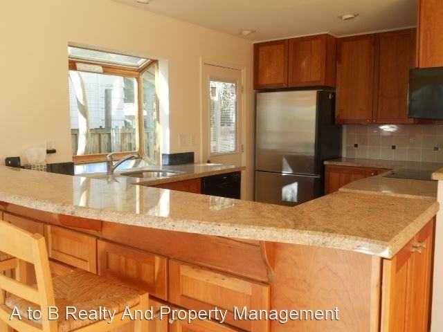 1154 Lockhaven Way - Photo 3 of 12