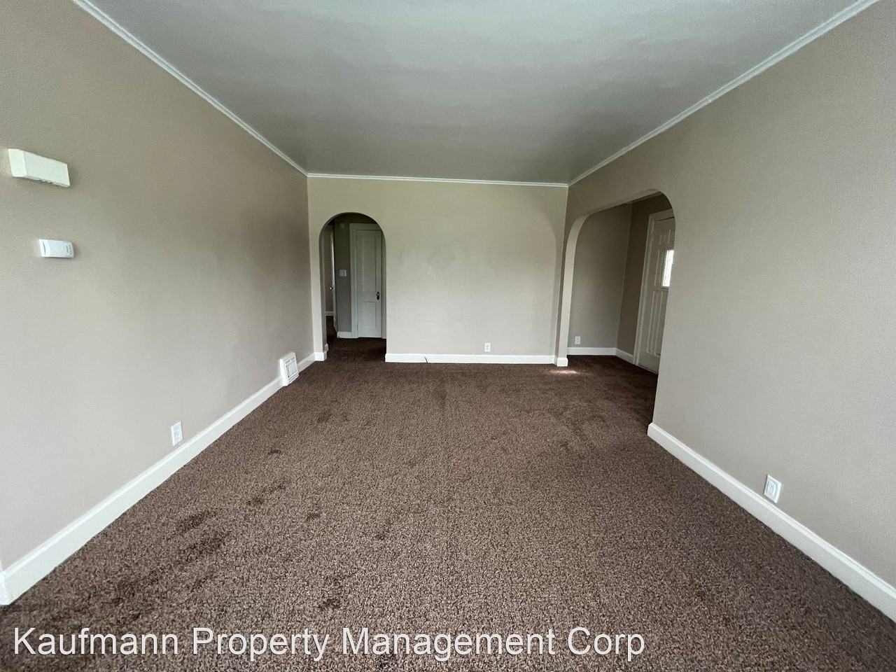 9109 Decatur Rd - Photo 3 of 10