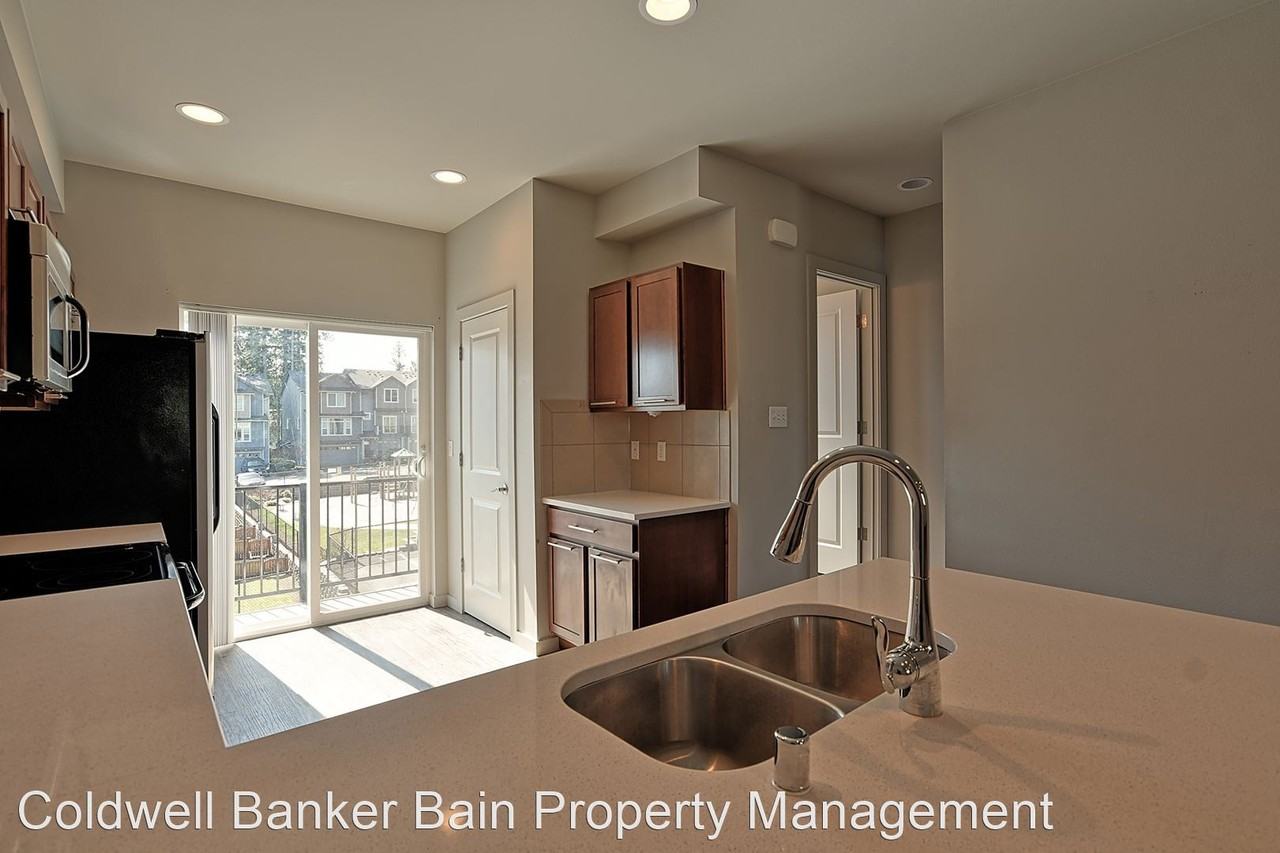 10517 15th Dr Se - Photo 3 of 16