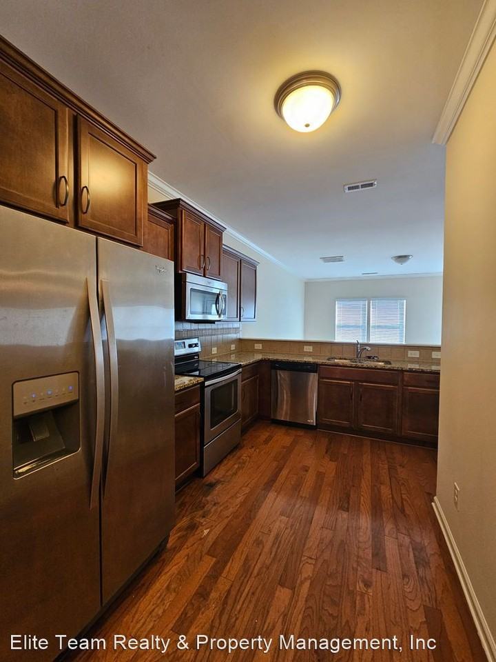 2824 Hopeton Ct - Photo 3 of 19