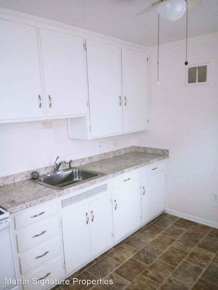 1942 Birchwood Ave - Photo 3 of 5