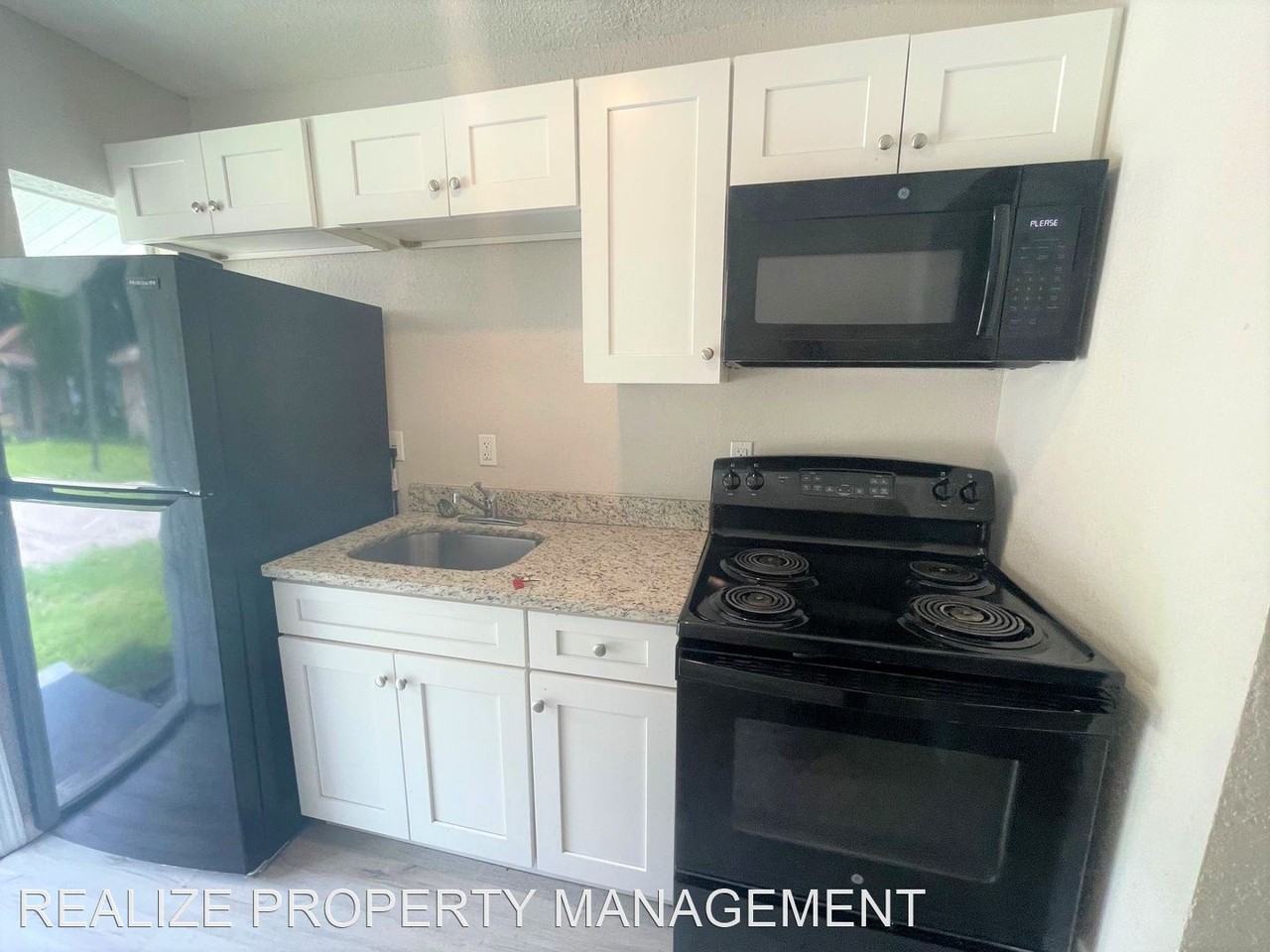 632 Martin Luther King Blvd NE - Photo 2 of 11