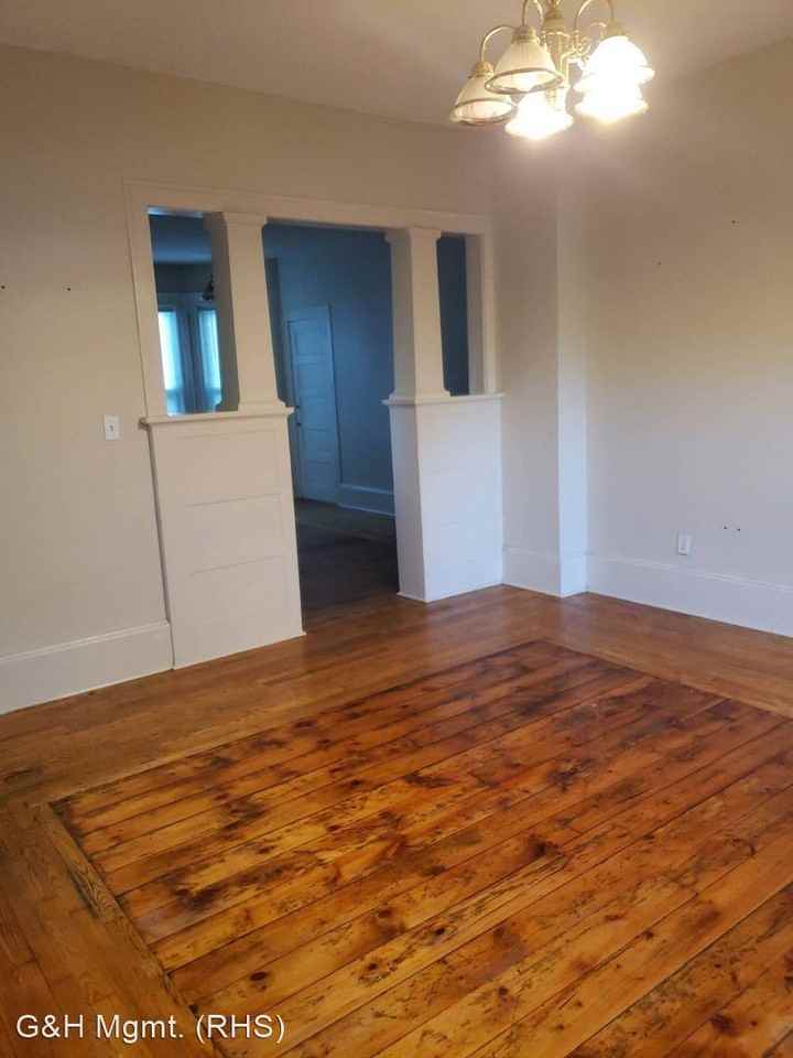 417 7th Street NW - Photo 3 of 9