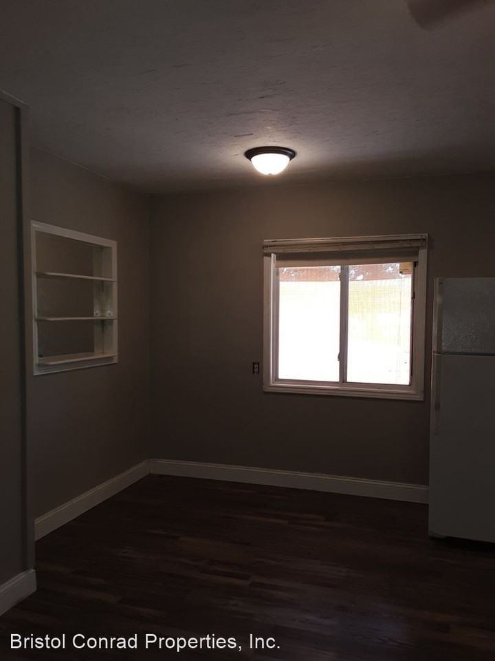 49 Christopher Lane - Photo 3 of 7