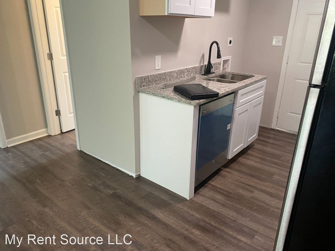 212 Cabin Creek Dr - Photo 3 of 18