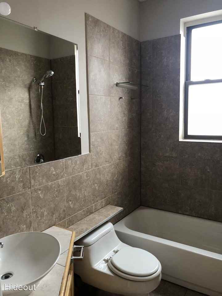 2249 W. 21st Street - Photo 3 of 9
