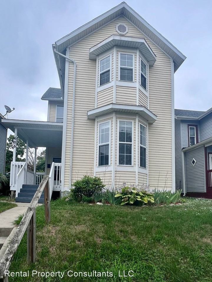 606 Jefferson Ave Se - Photo 2 of 19