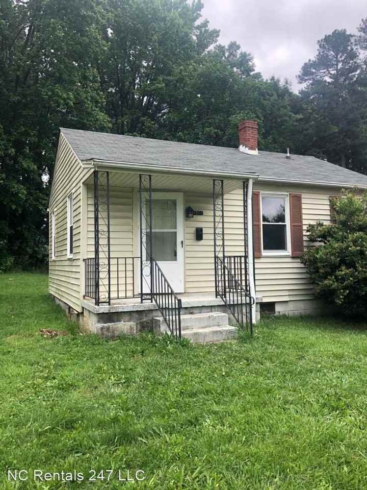 1323 Mayfair Ave - Photo 2 of 10