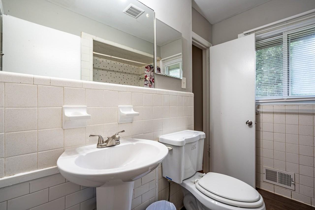 Glenrock Dr - Photo 4 of 19