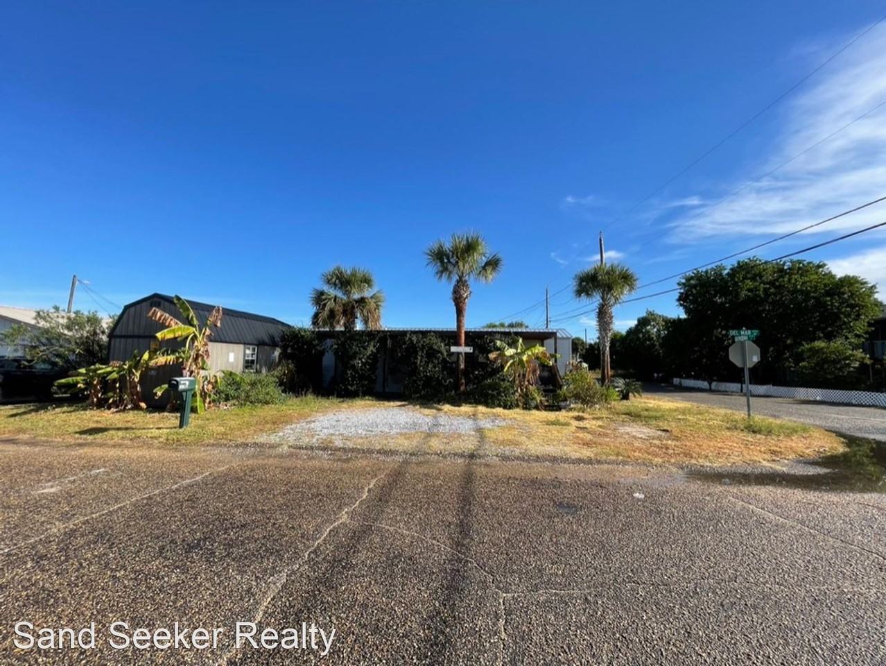 19706 Delmar Dr - Photo 3 of 21