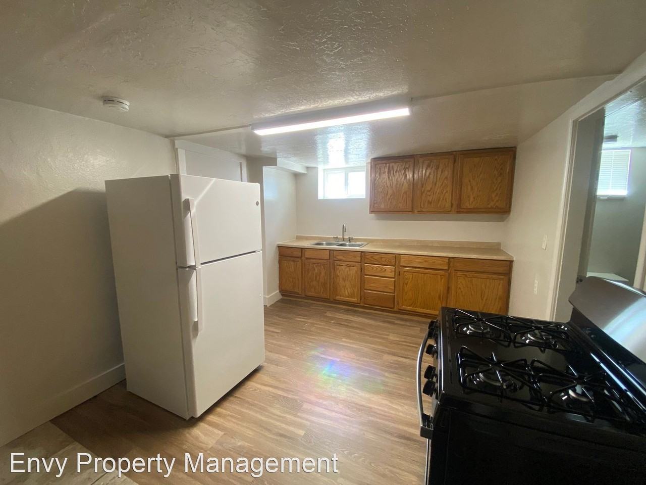 2332 Eccles Ave. - Photo 3 of 11