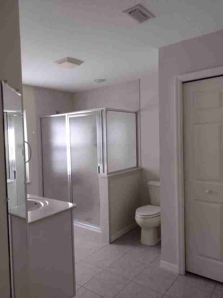 4490 Nw 79th Terrace Rd - Photo 3 of 14