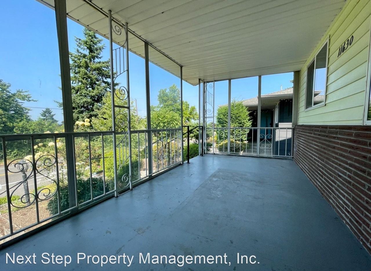 11630 Ne Fremont St - Photo 3 of 32