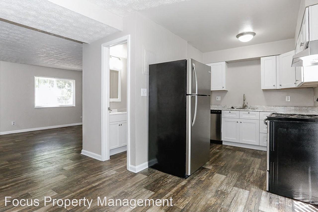 901 - 915 Gawain Cir. - Photo 2 of 17
