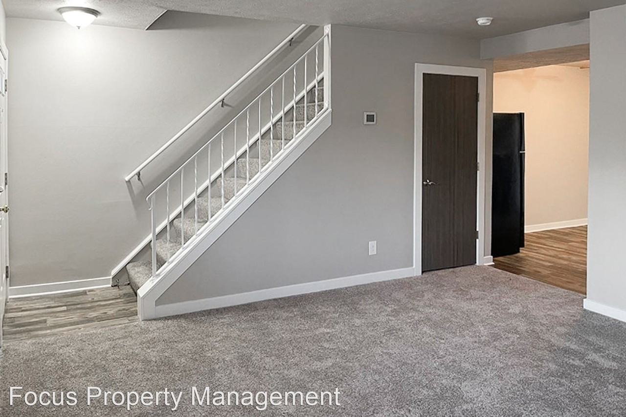 901 - 915 Gawain Cir. - Photo 3 of 17