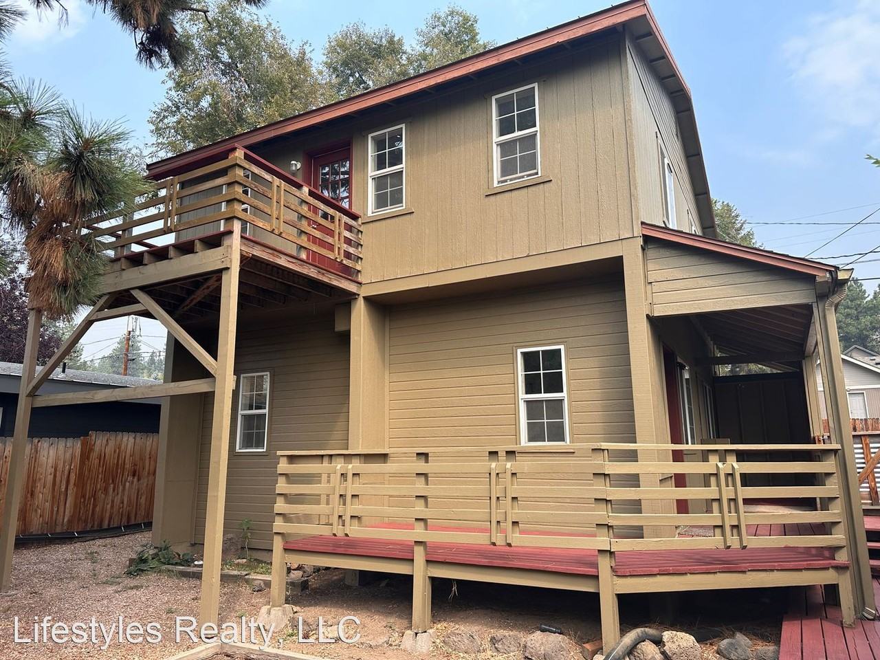 1018 NW Ogden Ave. - Photo 3 of 21