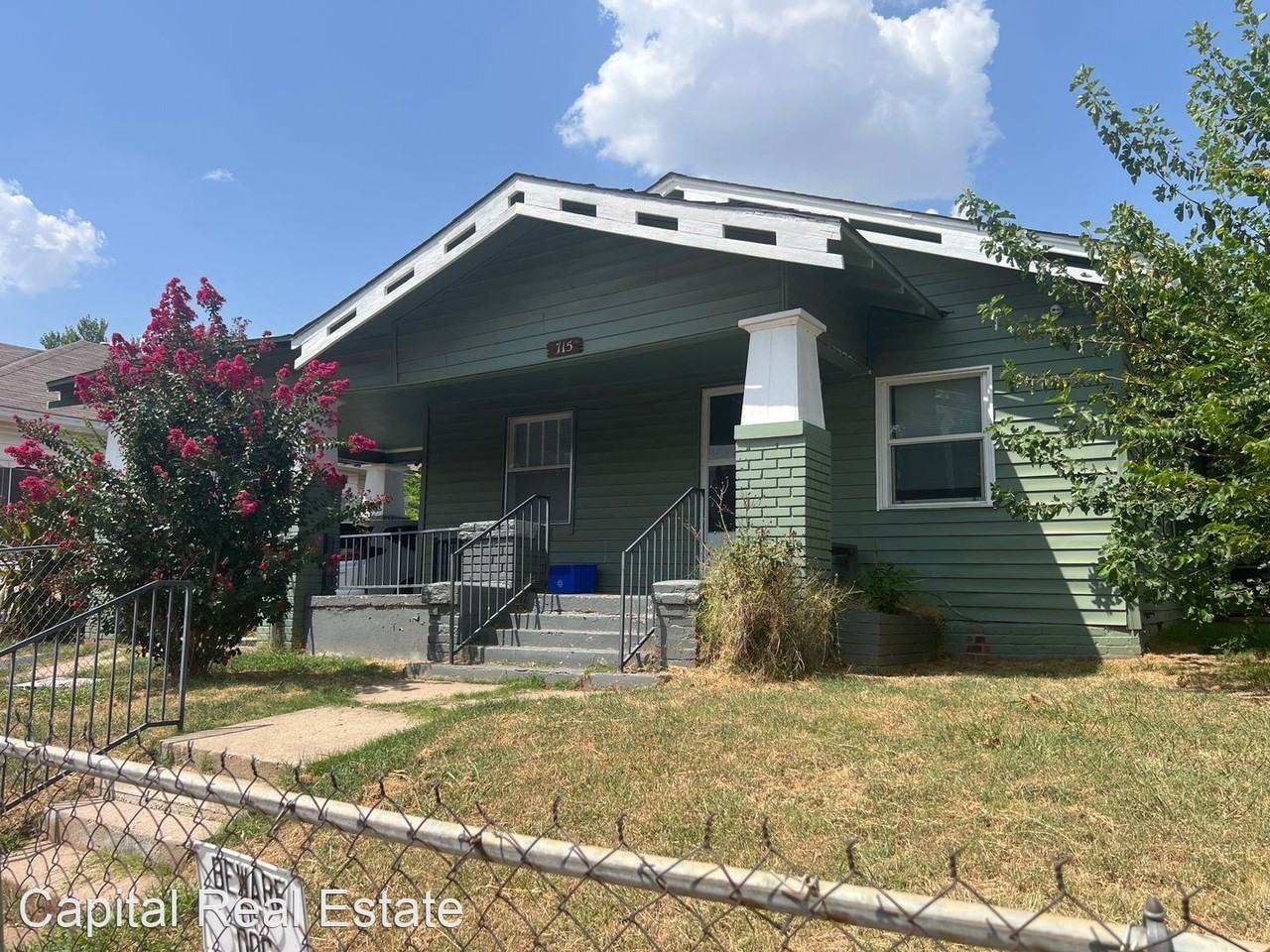 715 Nw 25th St - Photo 2 of 19