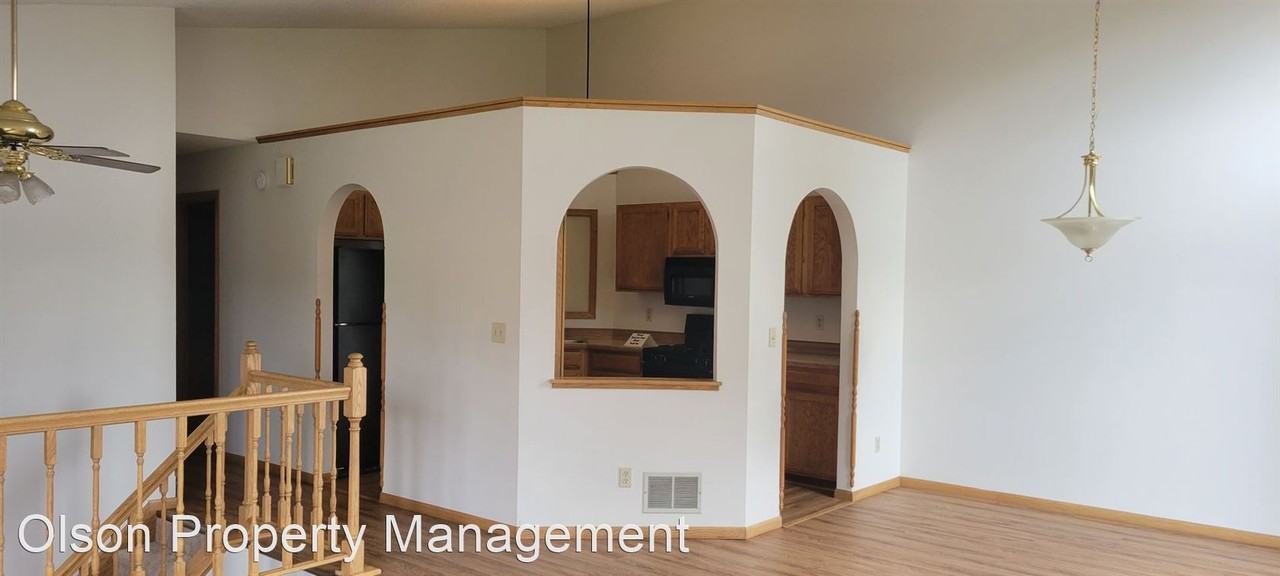 15757 Griffon Path - Photo 2 of 16