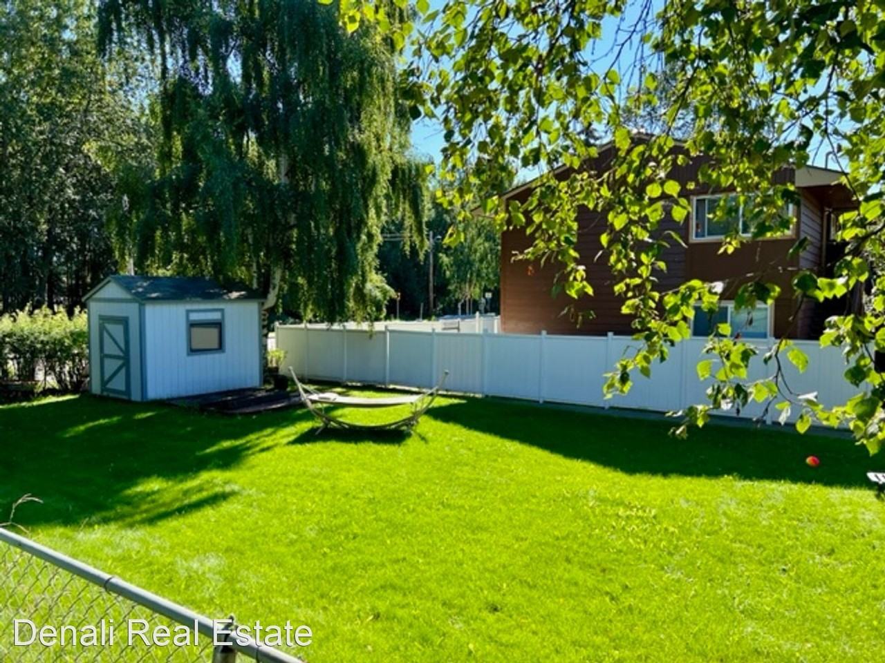 1618 E Street - Photo 3 of 36