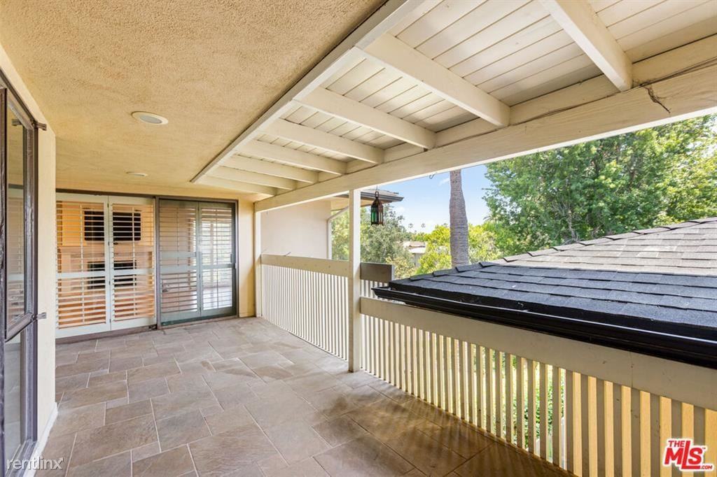 945 S Orange Grove Blvd #F - Photo 3 of 8
