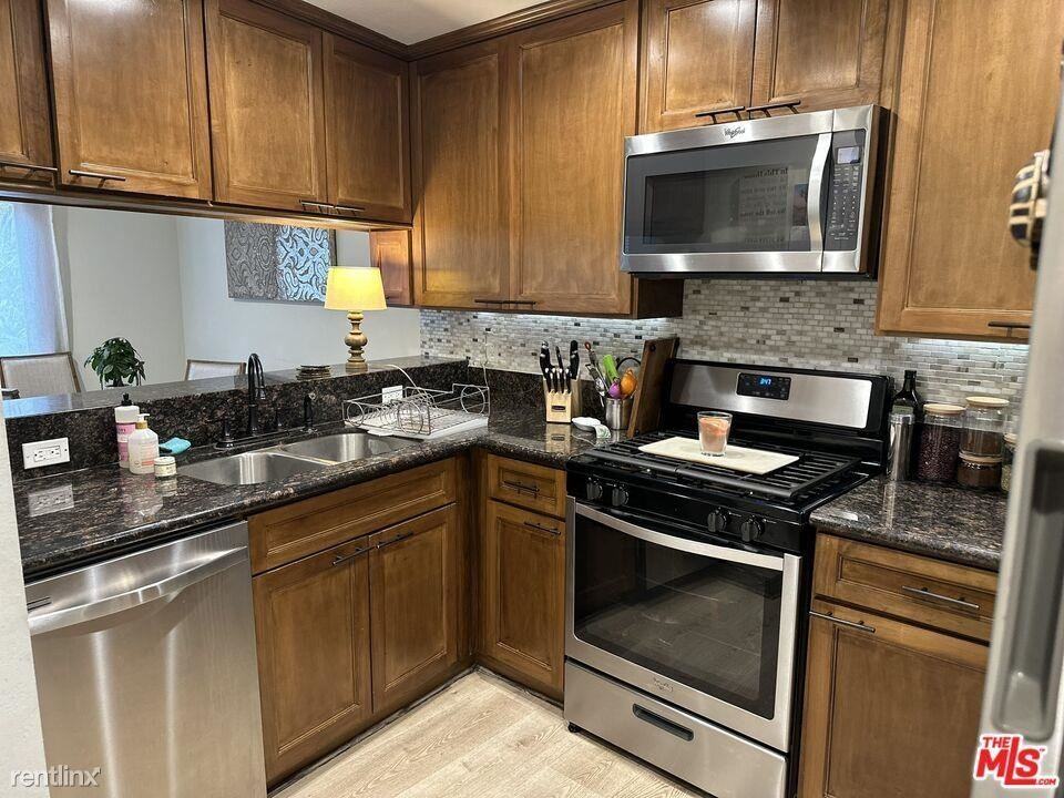 452 Orange Grove Pl - Photo 2 of 9
