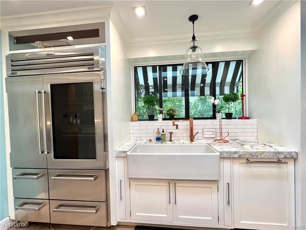 3801 Michillinda Dr - Photo 3 of 10