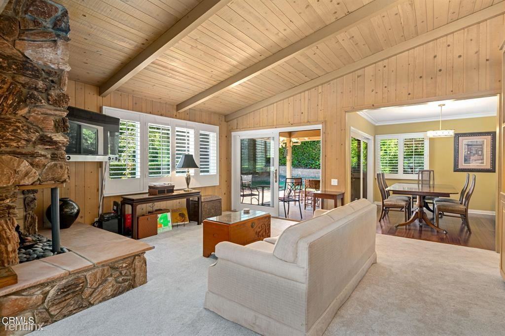 3257 Country Club Dr - Photo 2 of 10