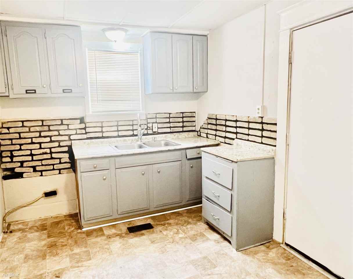 1813 E 83rd St - Photo 2 of 7