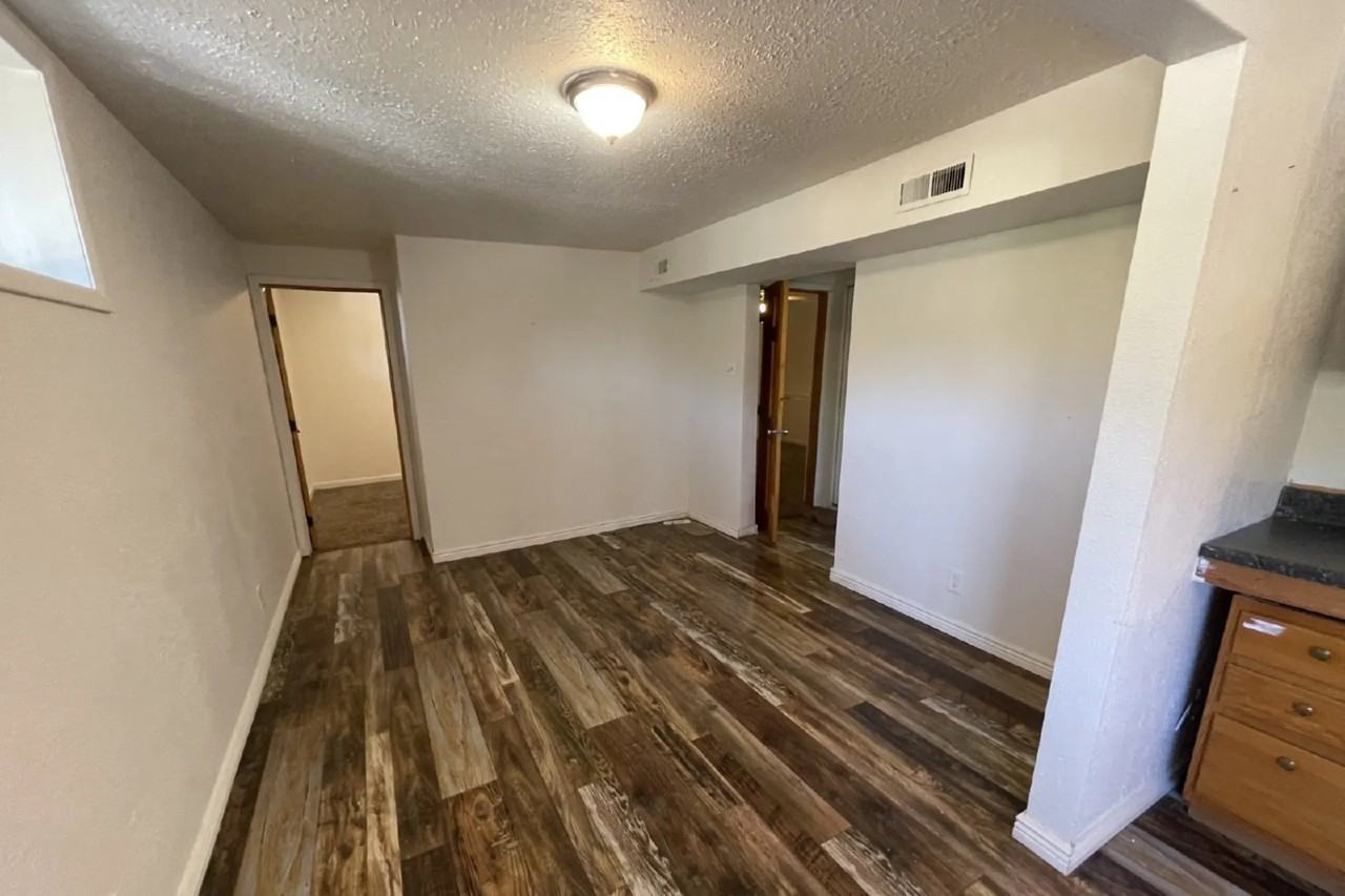 26132 Center Dr Lowr - Photo 3 of 10