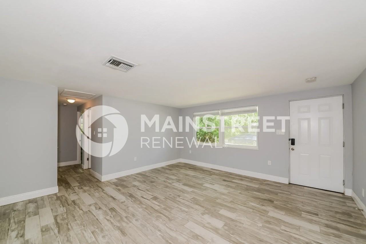 2608 Browning St - Photo 3 of 16
