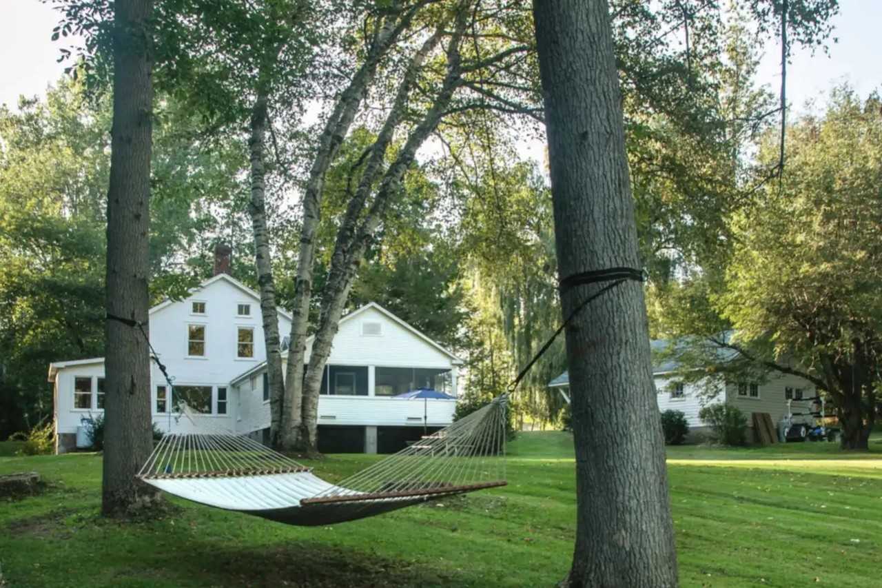 2830 Essex Rd - Photo 2 of 16