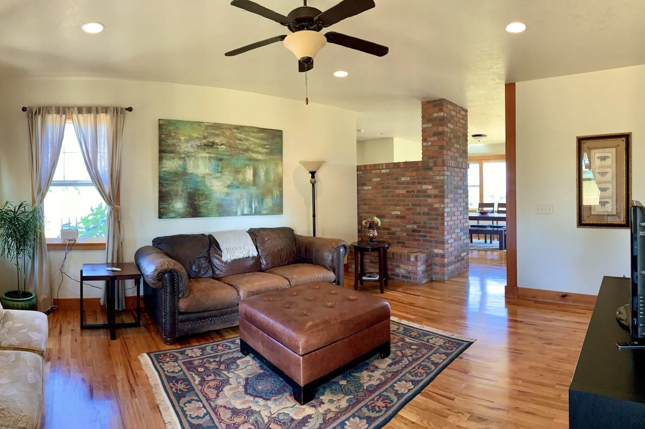 17560 Ne Ribbon Ridge Rd - Photo 2 of 13