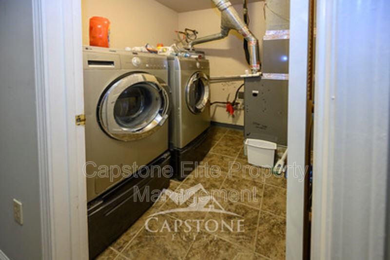 48 Marrow St - Photo 7 of 11