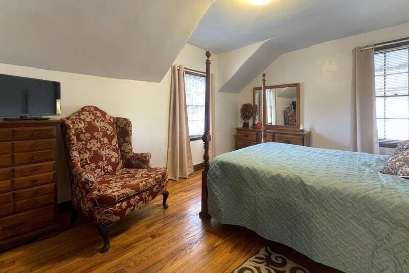 308 Washington Ave - Photo 2 of 12