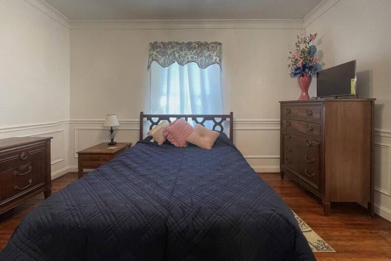 308 Washington Ave - Photo 3 of 12