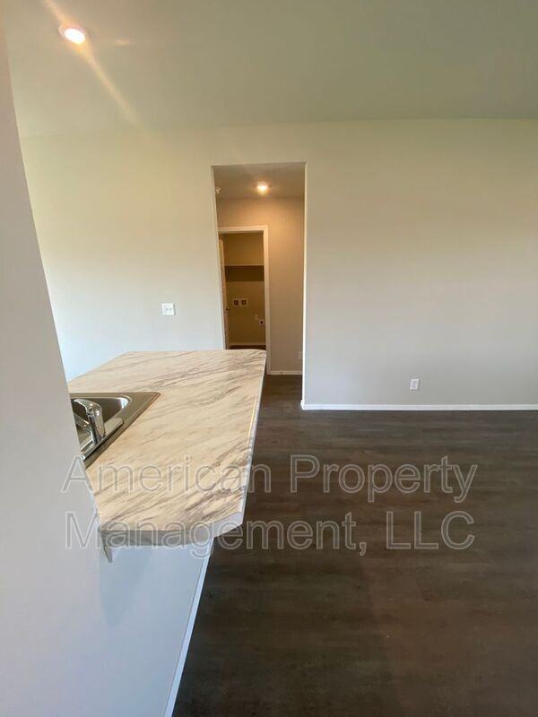 1107 W Abilene Rd - Photo 3 of 45