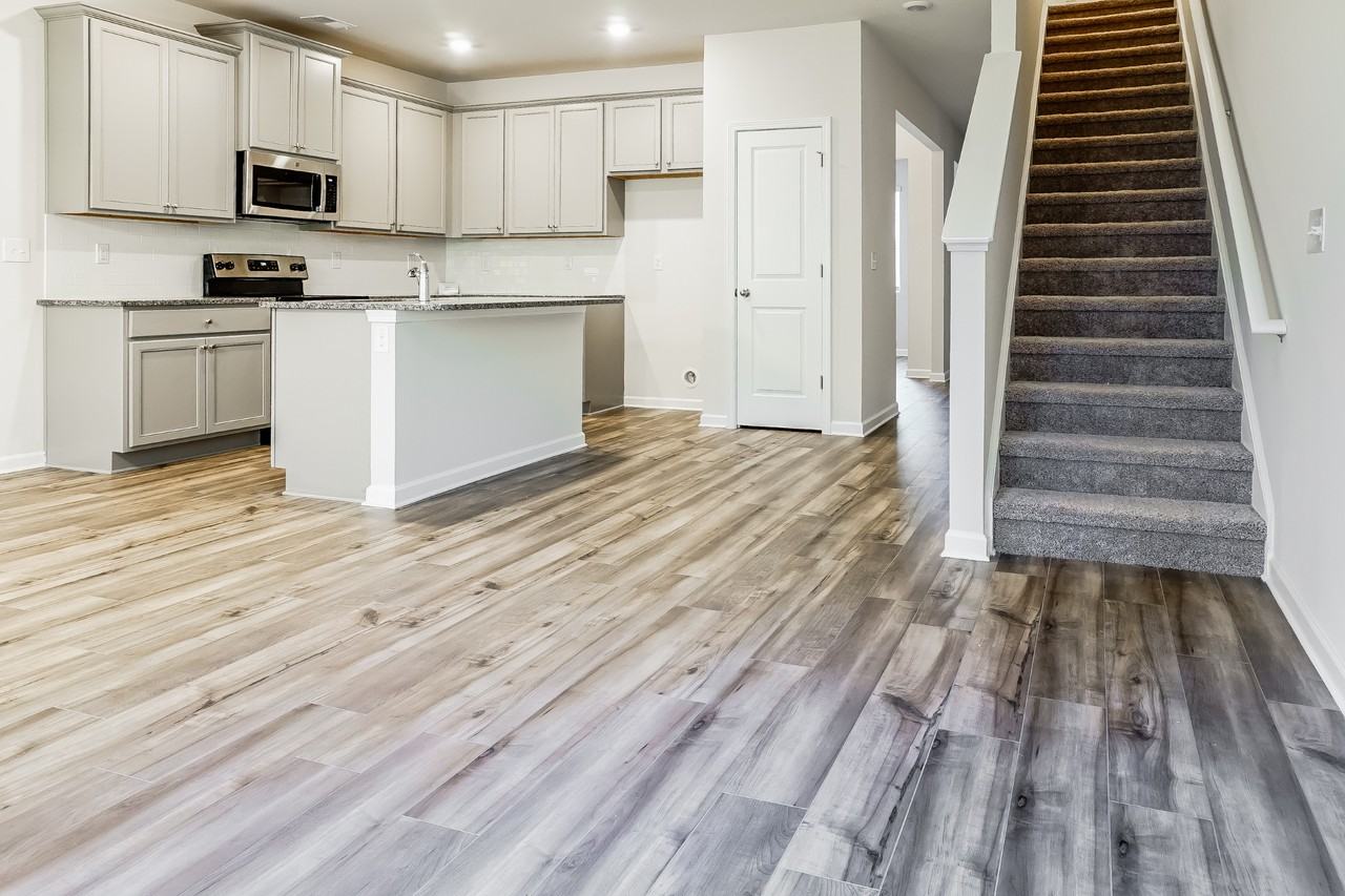 2833 Saratoga Lake Vw - Photo 6 of 19