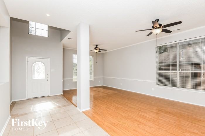 517 Branch Ln - Photo 2 of 15