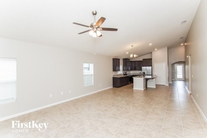 4728 Alligator Flag Cir - Photo 3 of 15