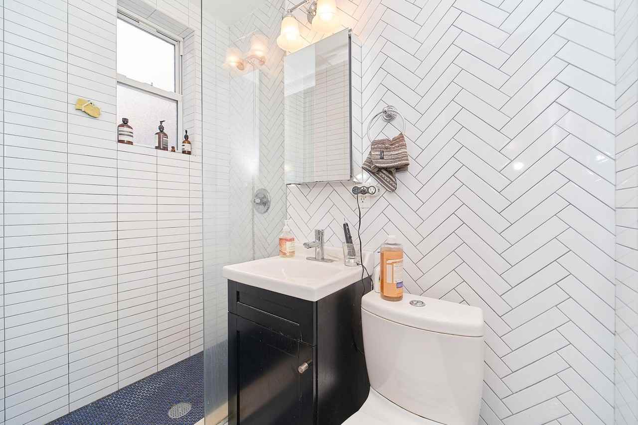 350 E 13th St #4 - Photo 5 of 6