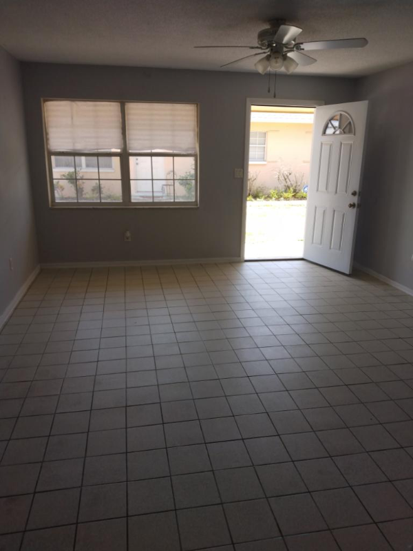 819 13th Ave Nw #1 - Photo 2 of 12