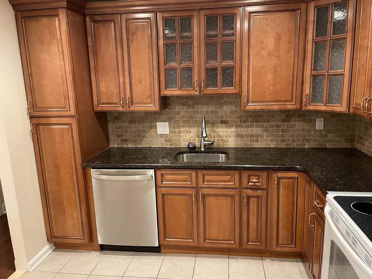 198 Monroe Ct #198 - Photo 2 of 27