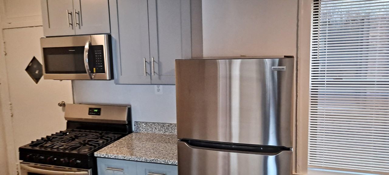 49th Street Apartments - Photo 2 of 9