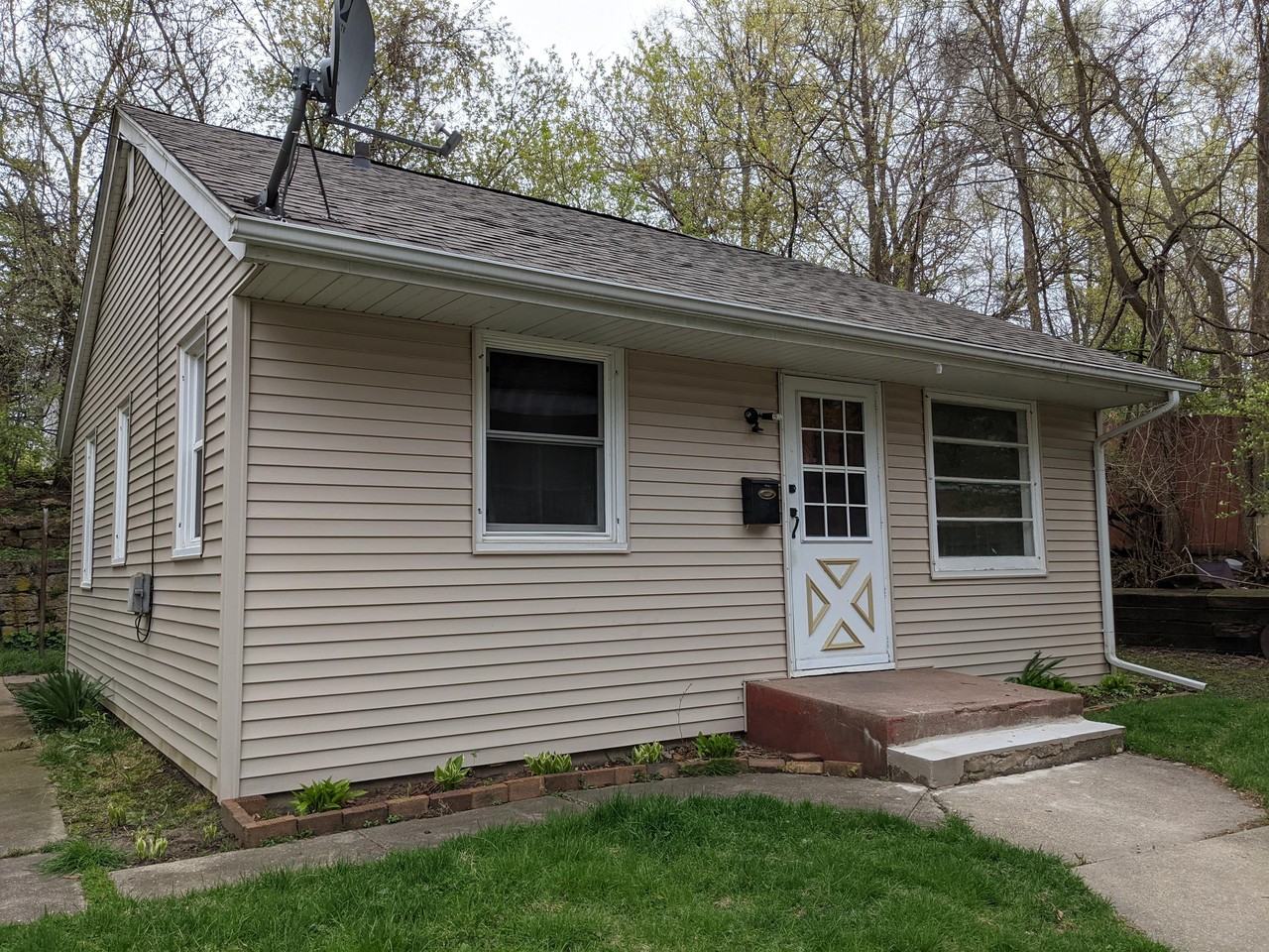 1416 Orange St, Rockford, IL 61104 2 bedroom House Rental Zumper