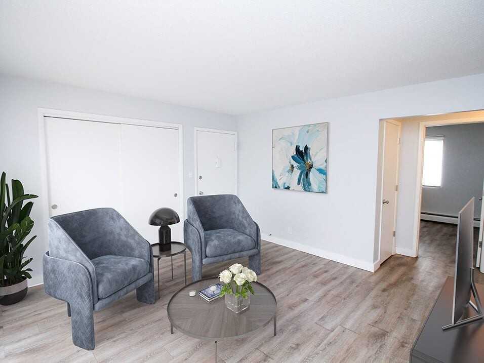 East Edge Apartments - Photo 5 of 18