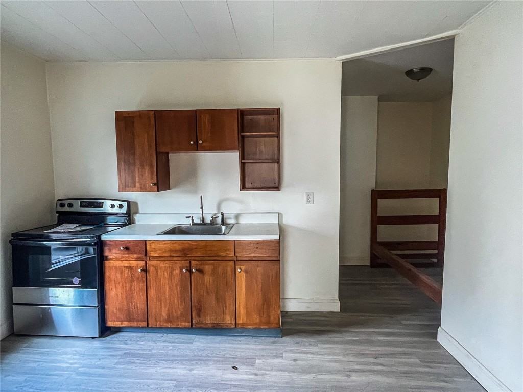 15 Park St ##1 - Photo 3 of 6